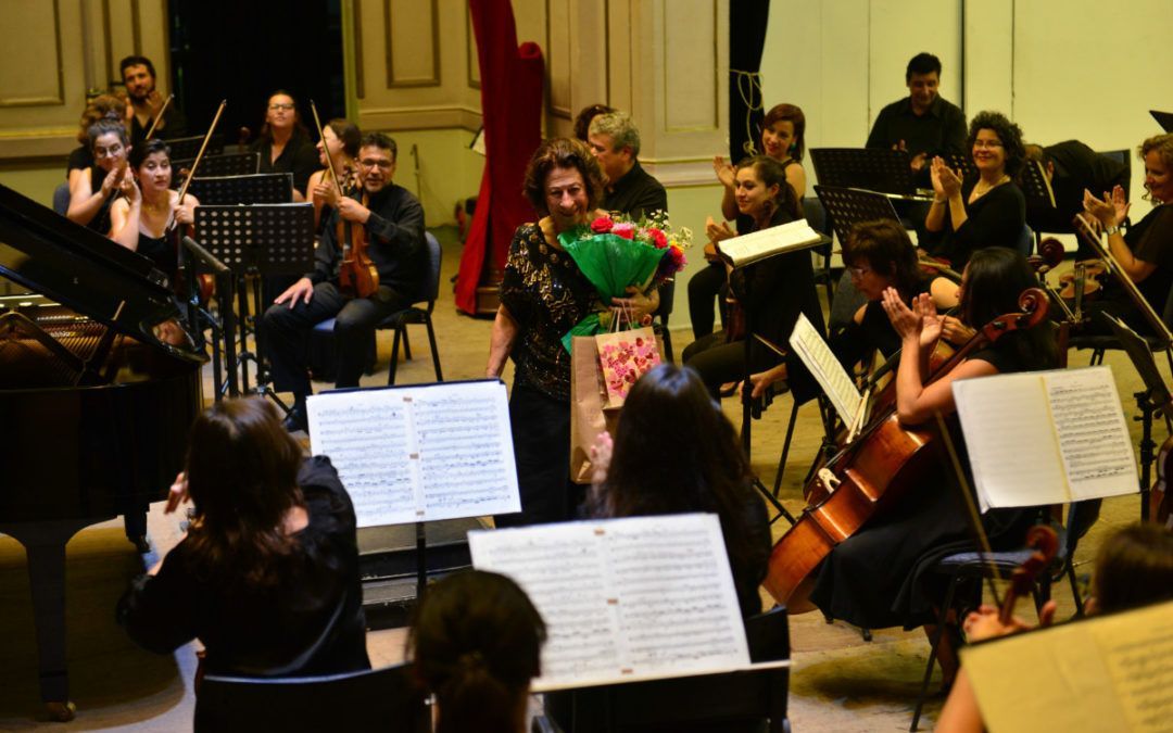 A sala llena Orquesta Clásica inauguró Temporada de Conciertos U. de Santiago 2017