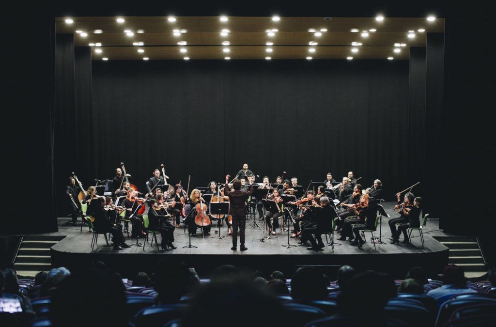 Orquesta Clásica Usach hace brillar a corno inglés y clarinetes con obras de Liszt y Mendelssohn