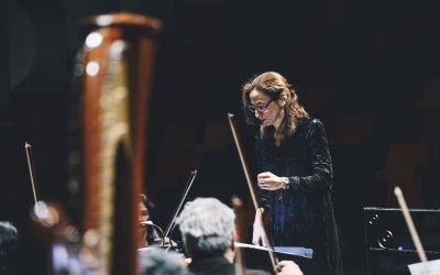 Del tango de Piazzolla a la melancolía de Schubert: Paula Torres dirige a la Orquesta Clásica Usach