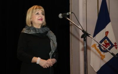 Máxima autoridad de la Unión Europea entregó mensaje a jóvenes chilenos durante concierto en la U. de Santiago