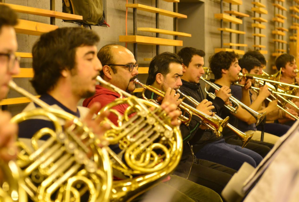 Orquesta Clásica U. de Santiago y la Fundación de Orquestas Juveniles (FOJI) se presentan gratis en Lo Prado y Ñuñoa durante el mes de septiembre