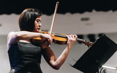 Solo Mozart: Oriana Silva conduce el próximo concierto de la Orquesta Usach